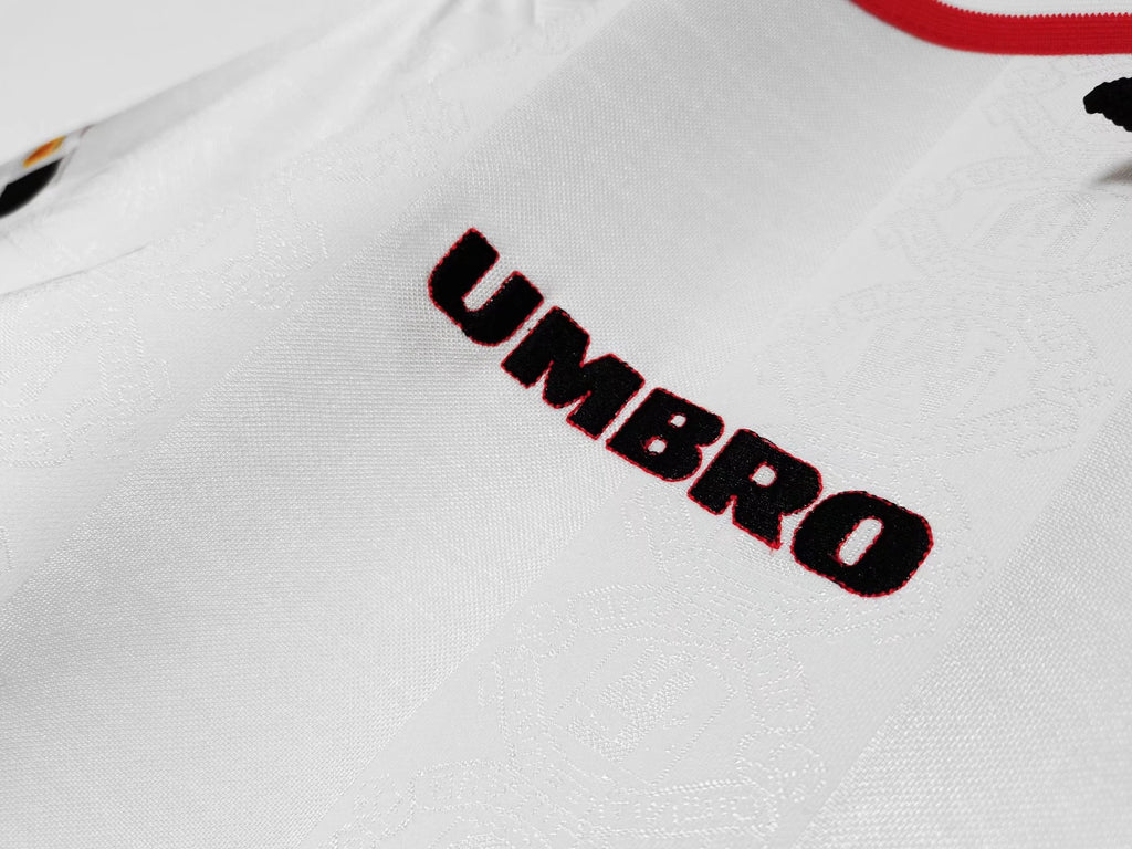 Manchester United 1998/99 (Away Kit)