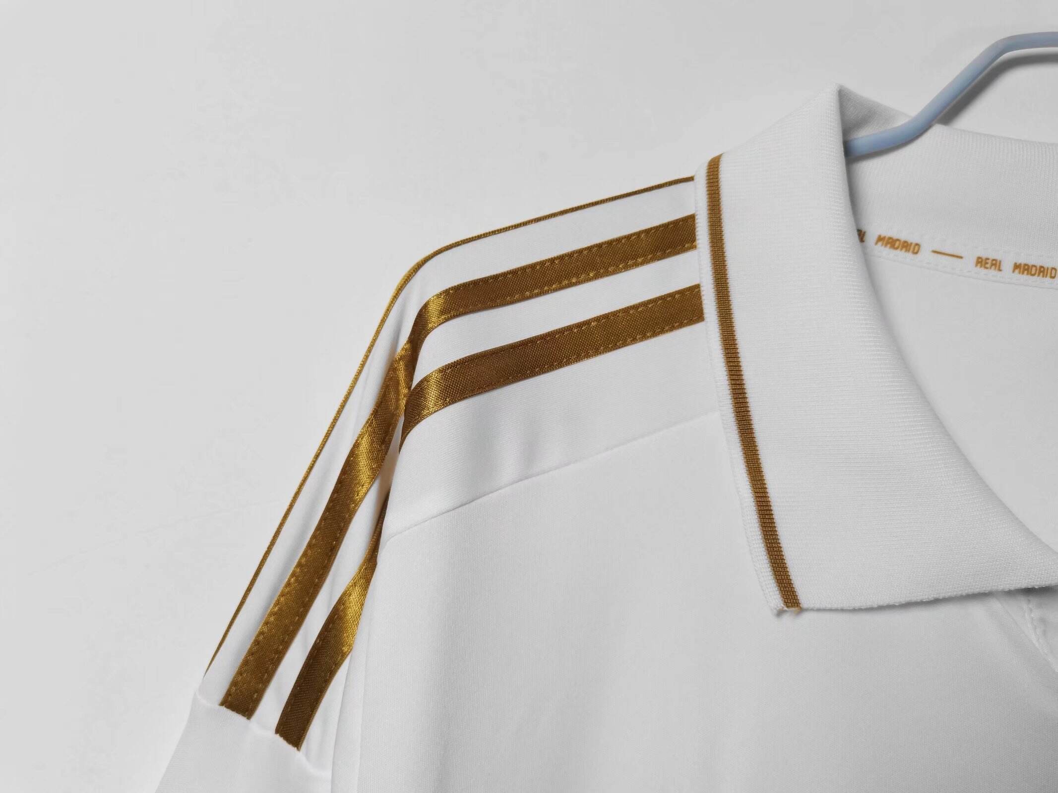 Real Madrid 2011/12 (Home Kit – Long Sleeve)