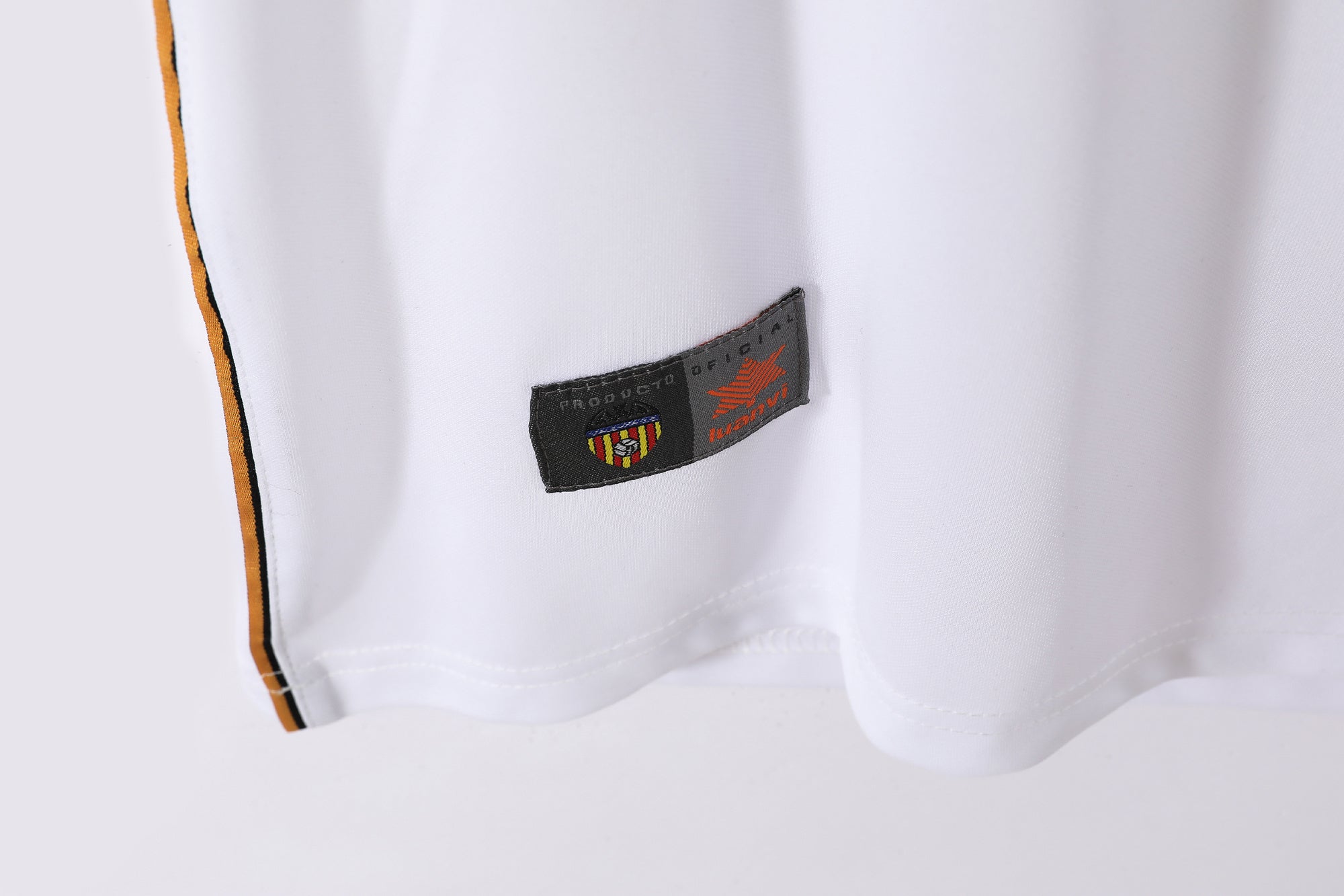 Valencia 1999/00 (Home Kit)