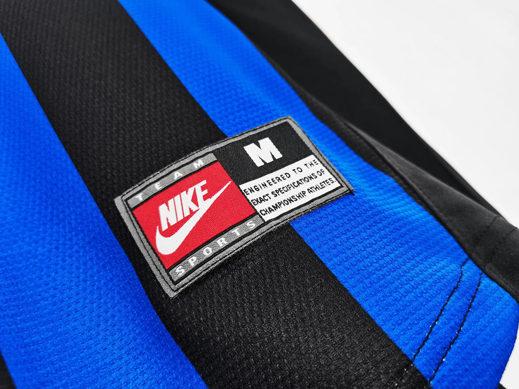 Inter de Milán 1998/99 (Home Kit)