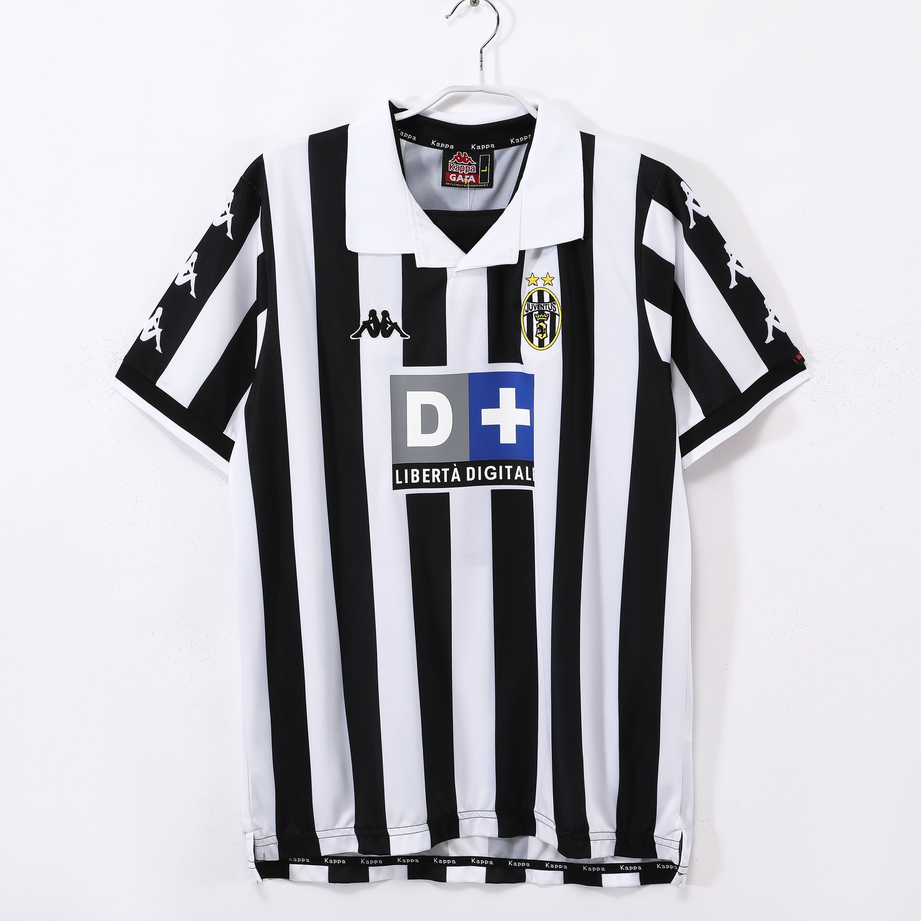 Juventus 1999/00 (Home Kit)